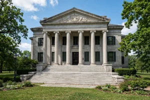 Courthouse columns